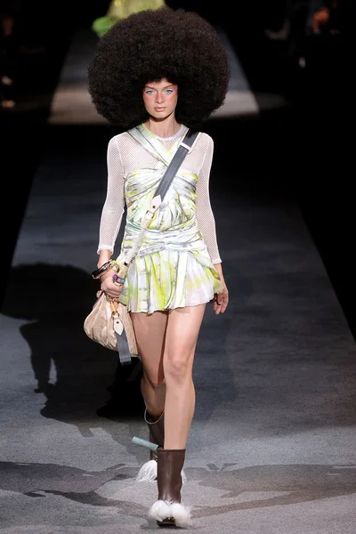 Look 39